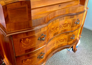 Credenza d’epoca in legno