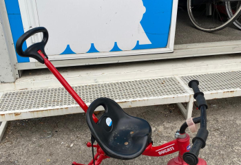 triciclo per bimbi
