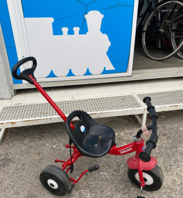triciclo per bimbi