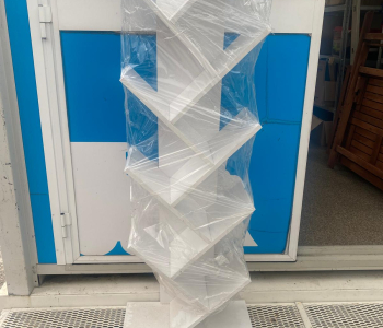 mobiletto per libri